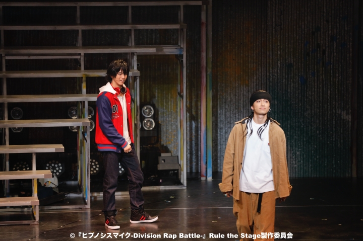 舞台『ヒプノシスマイク』で高野洸、阿部顕嵐らがラップバトル　熱狂のステージをレポート（写真15枚） イメージ画像