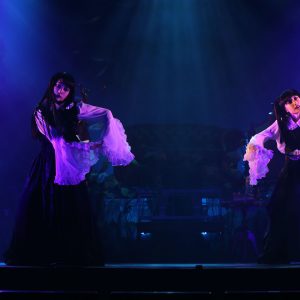 末満健一が手掛けるShared TRUMP シリーズ第一弾、音楽朗読劇『黒世界』が開幕 イメージ画像