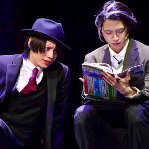 佐藤流司が魅せる、スタイリッシュな喪黒福造　「笑ゥせぇるすまん」THE STAGEゲネプロレポート イメージ画像