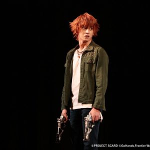 仲田博喜「全員で戦って参ります」、「プレイタの傷」舞台写真＆コメントが到着 イメージ画像