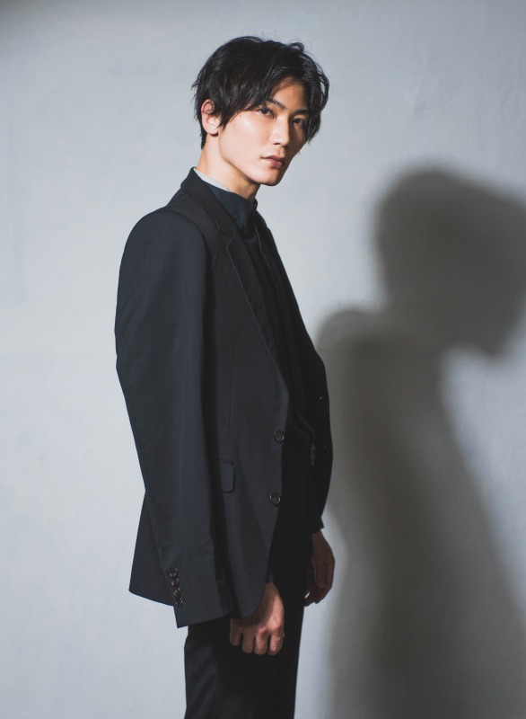 瀬戸啓太・杉江優篤らとクリスマスが過ごせる、俳優チャット小説「君とのキスは旅先で～聖夜編～」連載開始 イメージ画像