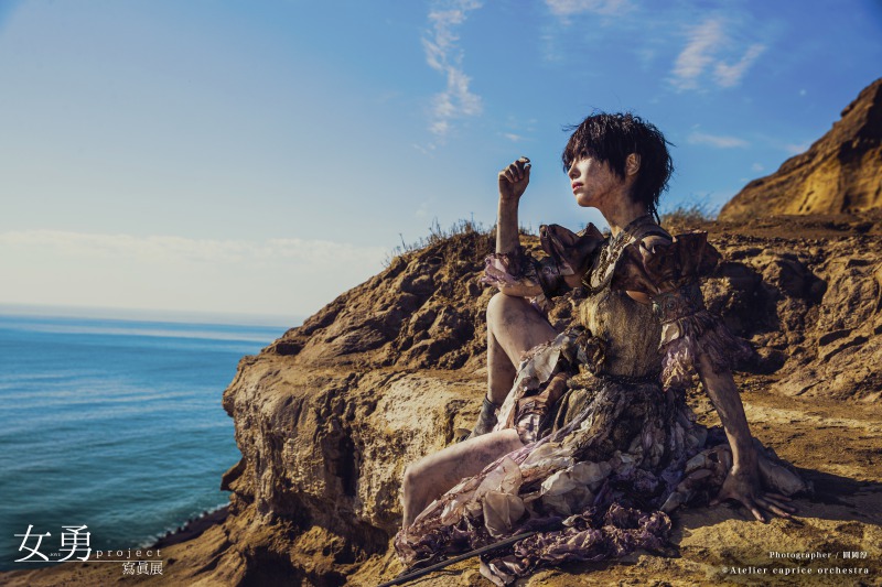 伊波杏樹・久保ユリカ・佐藤日向らが参加　『女勇-JOYU- project』寫眞展が2・23から開催 イメージ画像