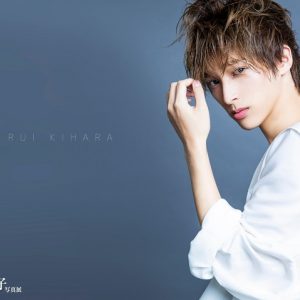 丘山晴己ら20人が参加　シンプルだから個性と魅力が引き立つ『白シャツ男子』写真展 イメージ画像