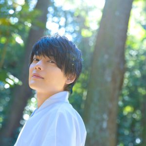 崎山つばさ、3年ぶりとなる写真集『神推し』発売へ　撮影場所は東国三社 イメージ画像