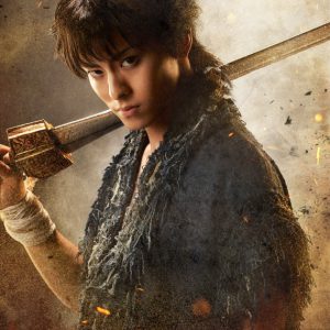 舞台『キングダム』、信役の三浦宏規・高野洸＆嬴政役の小関裕太・牧島輝の扮装ビジュアル解禁 イメージ画像